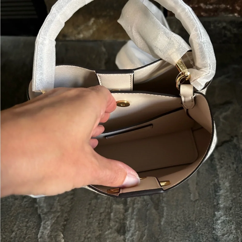 NWT Michael Kors Pratt Small Logo Bucket Shoulder Crossbody Bag - Picture 10 of 15